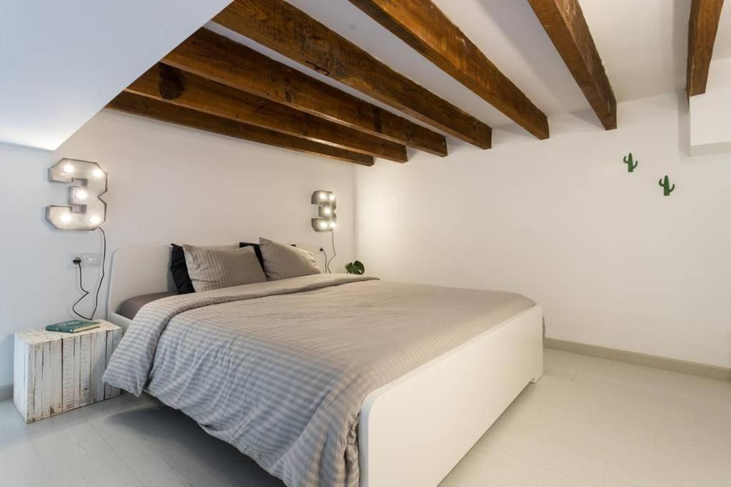 White Loft Alicante Exterior photo